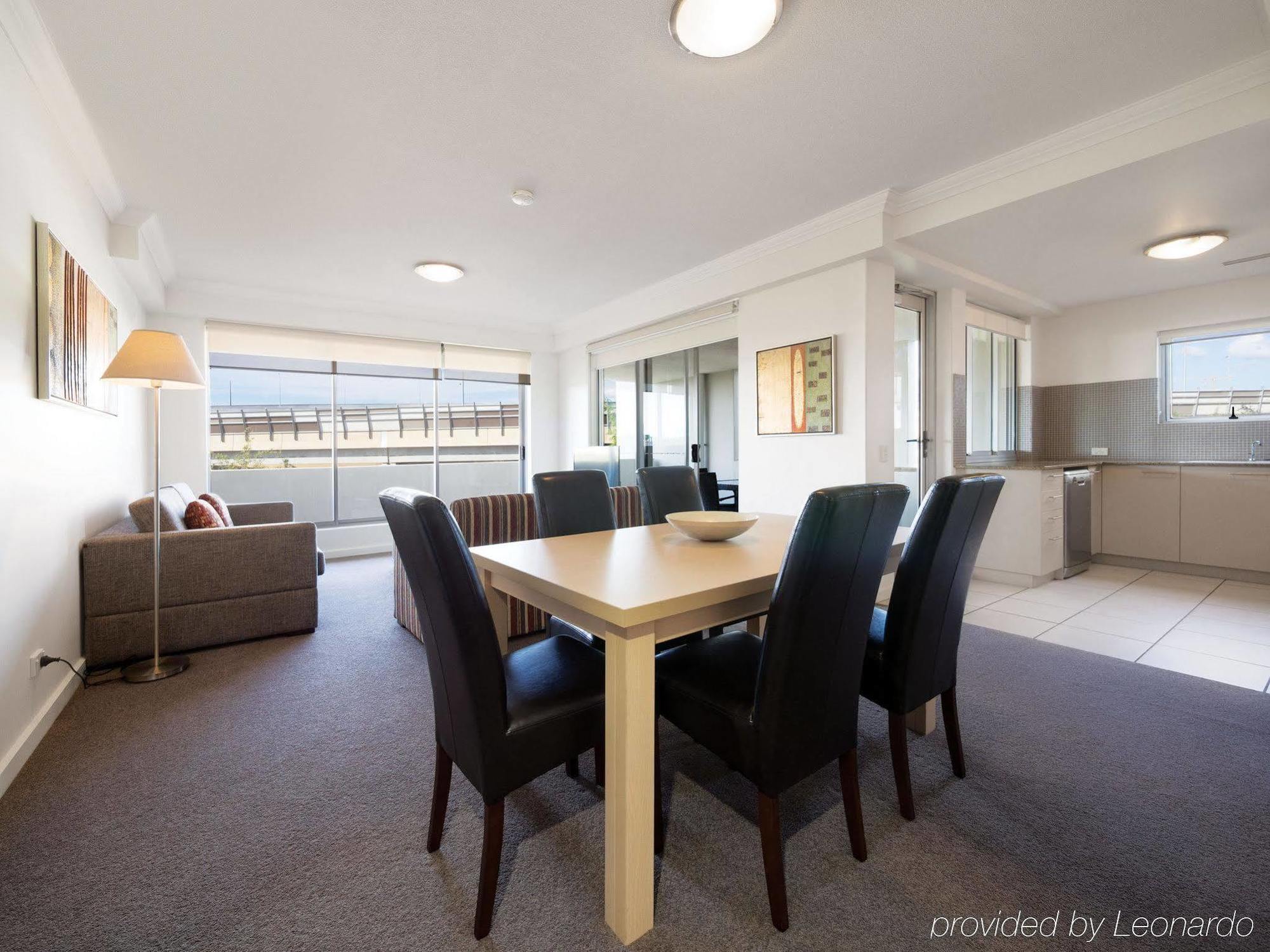 Oaks Brisbane Mews Suites Buitenkant foto